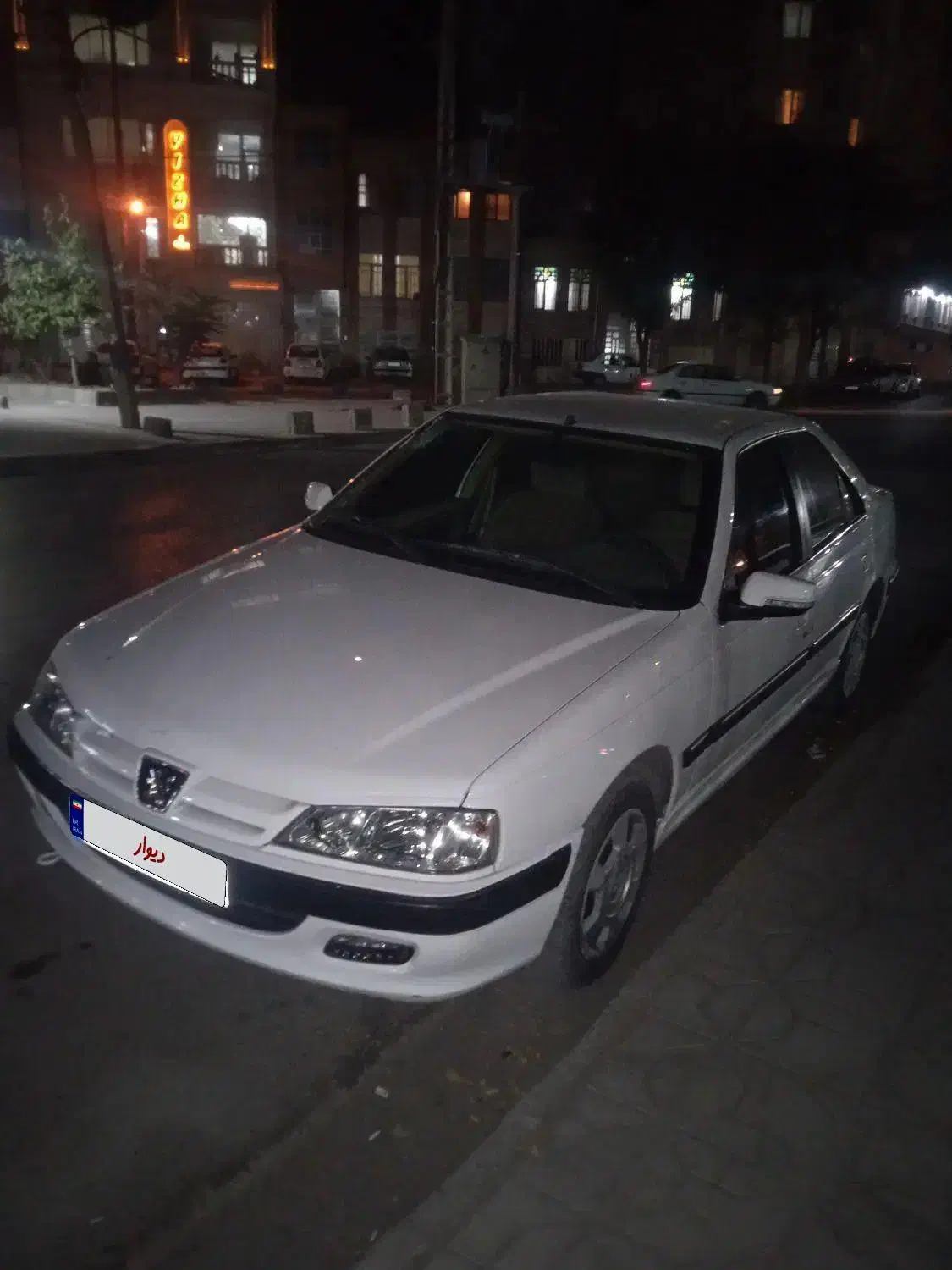 پژو پارس XU7P - 1402