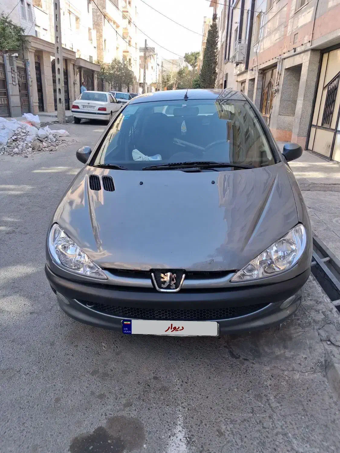 پژو ۲۰۶ صندوق دار v8 - 1396