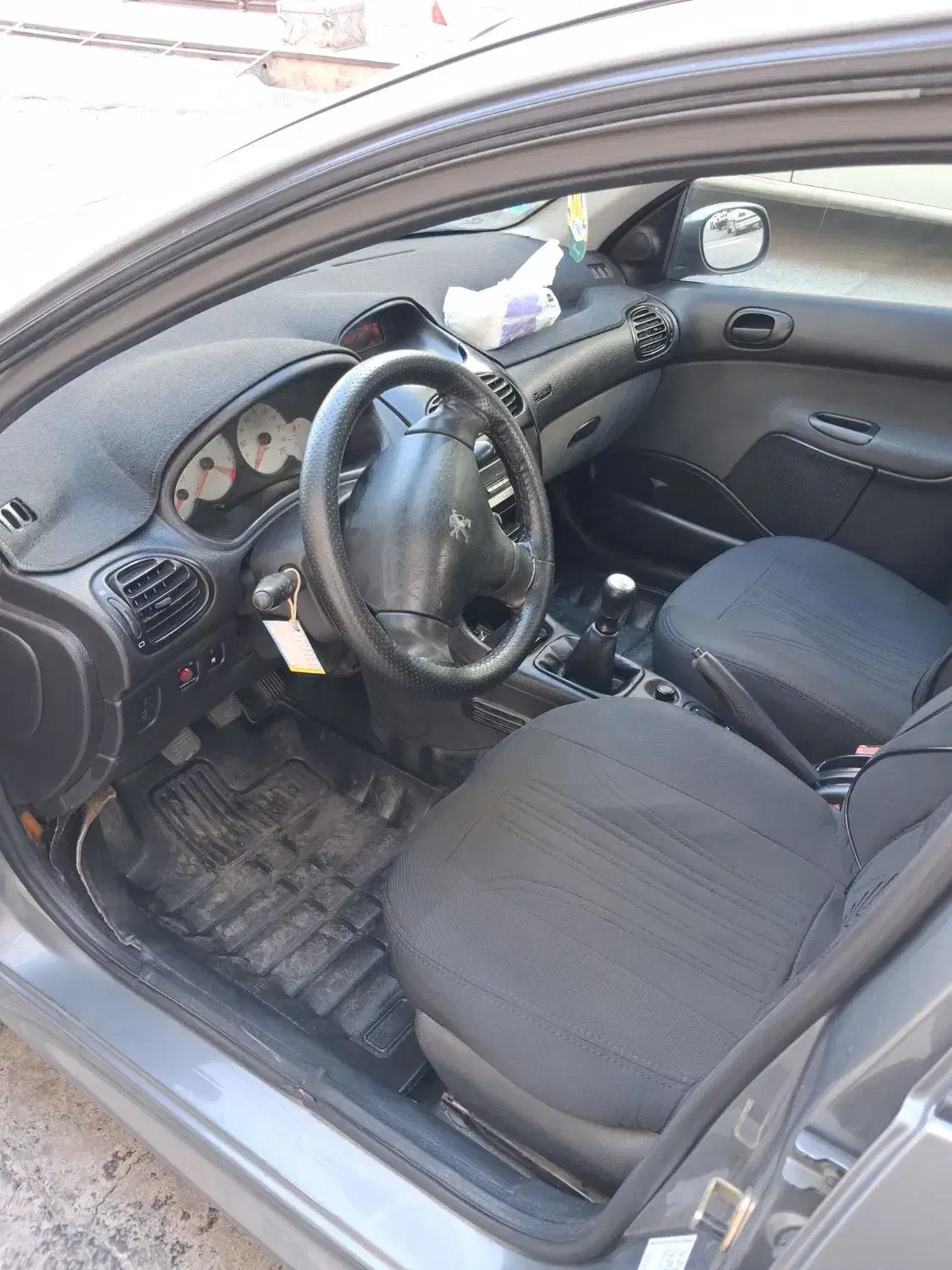 پژو ۲۰۶ صندوق دار v8 - 1396