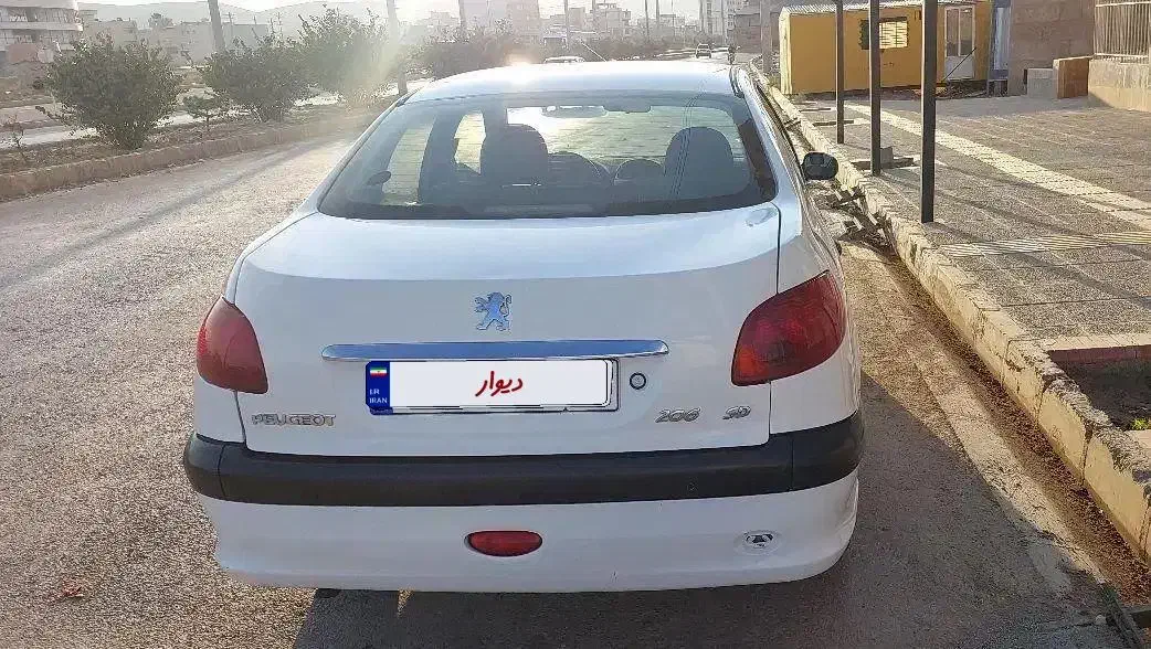 پژو ۲۰۶ صندوق دار v8 - 1393