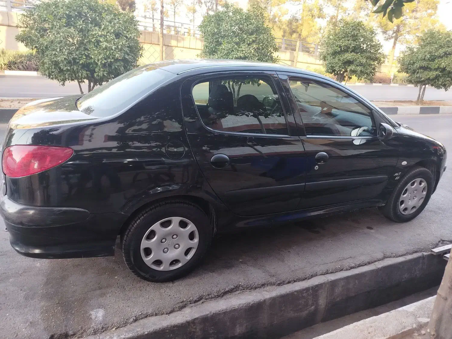 خودرو پژو، ۲۰۶ صندوق دار آگهی ann_20962772