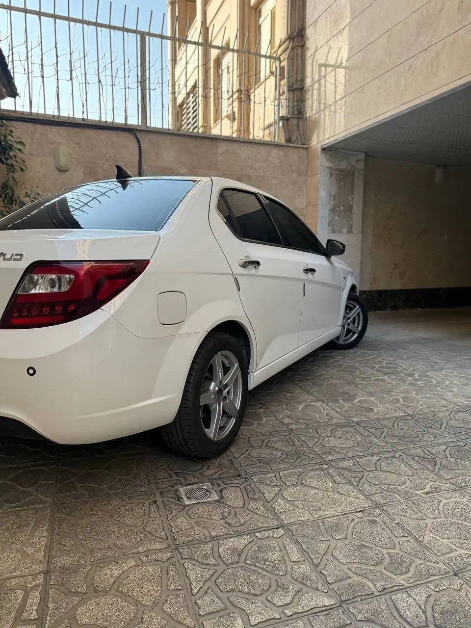 دنا پلاس توربو اتوماتیک - 1402