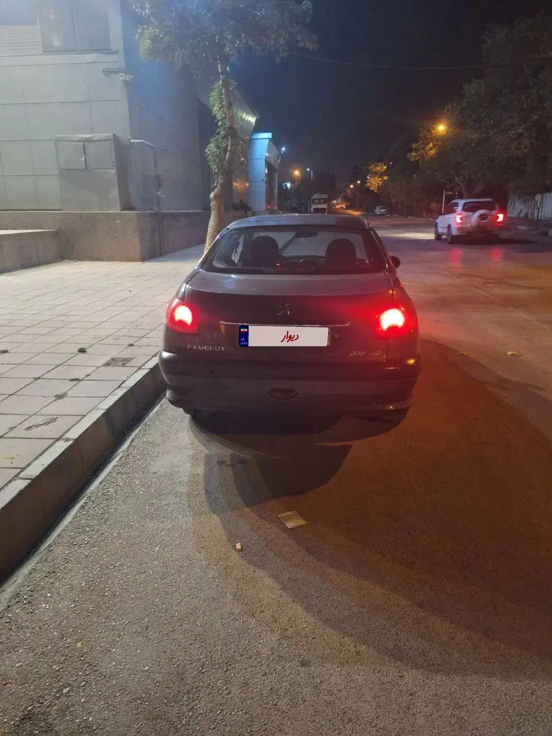 پژو ۲۰۶ صندوق دار v8 - 1386