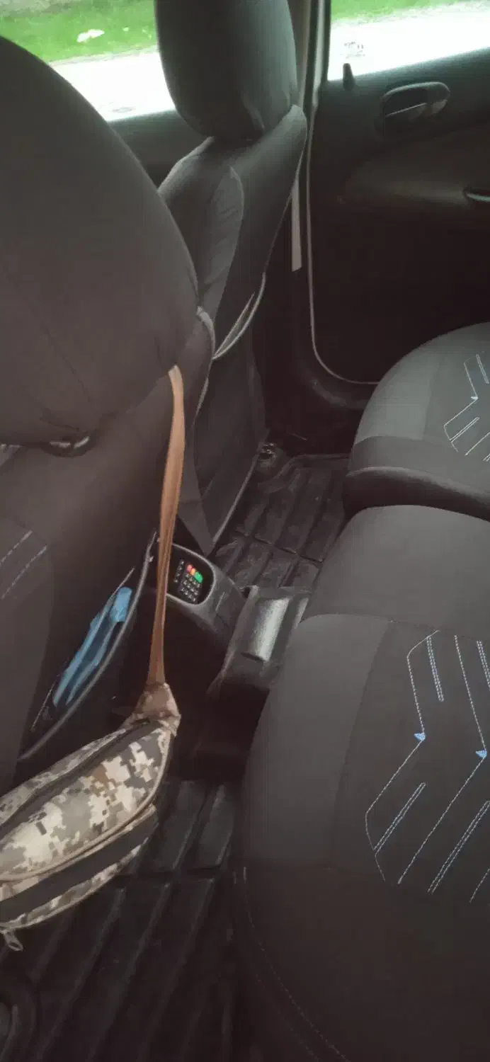 پژو ۲۰۶ صندوق دار v8 - 1390