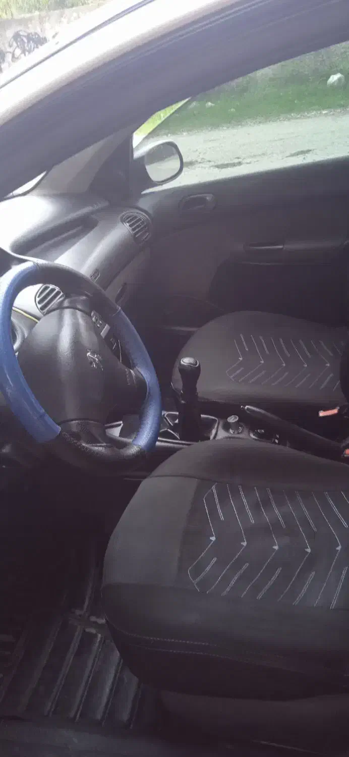 پژو ۲۰۶ صندوق دار v8 - 1390