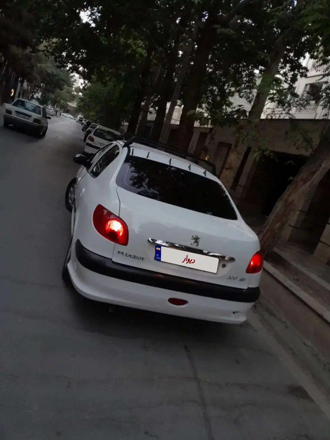 پژو ۲۰۶ صندوق دار v8 - 1394