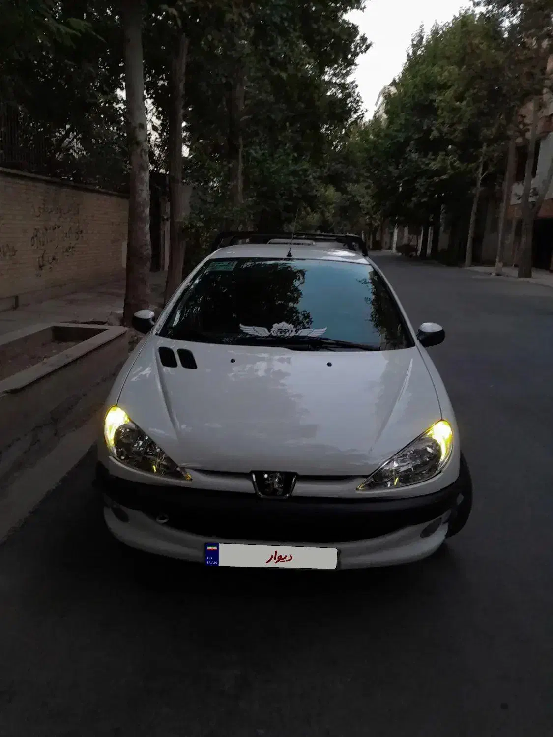 پژو ۲۰۶ صندوق دار v8 - 1394