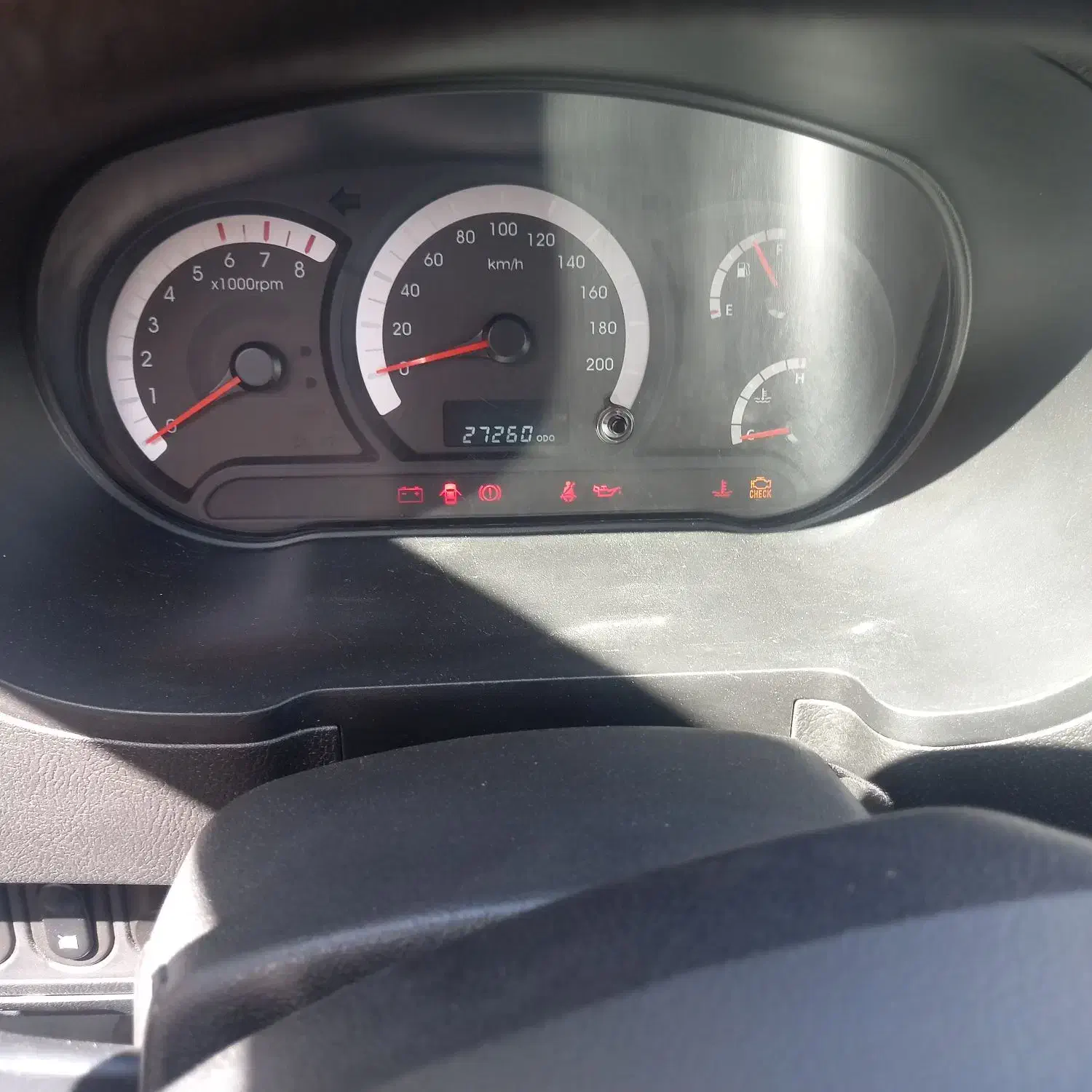 خودرو کوییک، معمولی آگهی ann_20963522