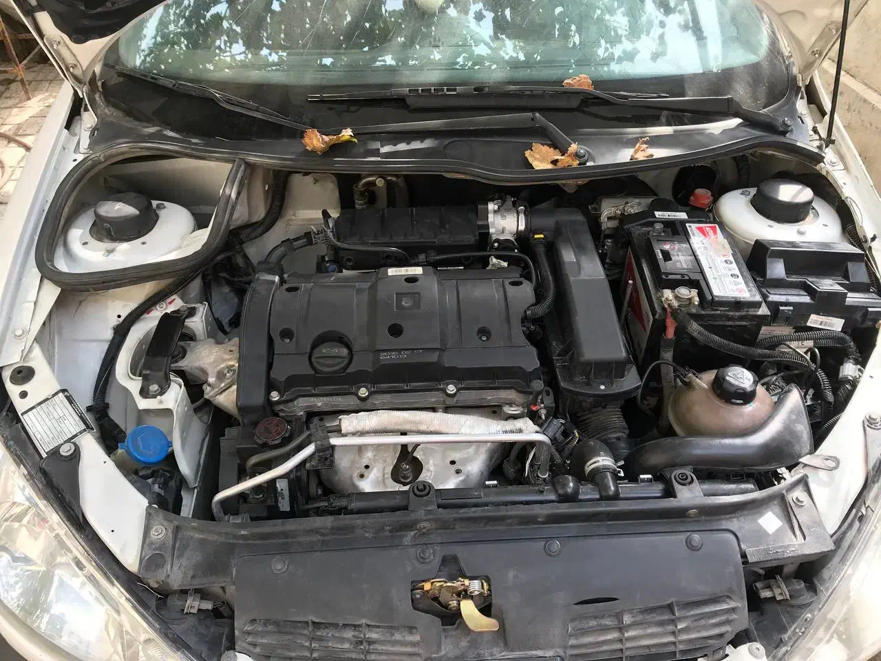 پژو ۲۰۶ صندوق دار v8 - 1395