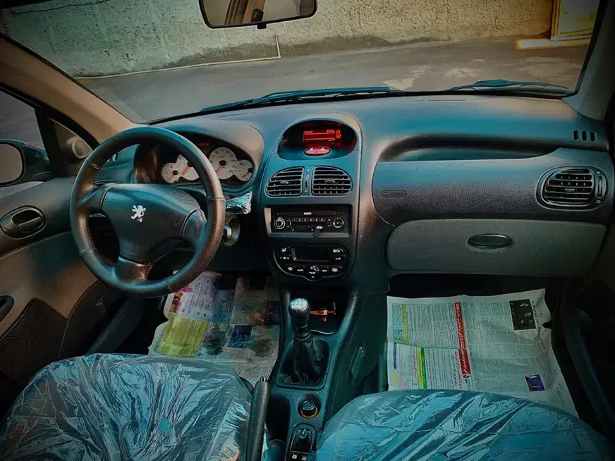 پژو ۲۰۶ صندوق دار v8 - 1400