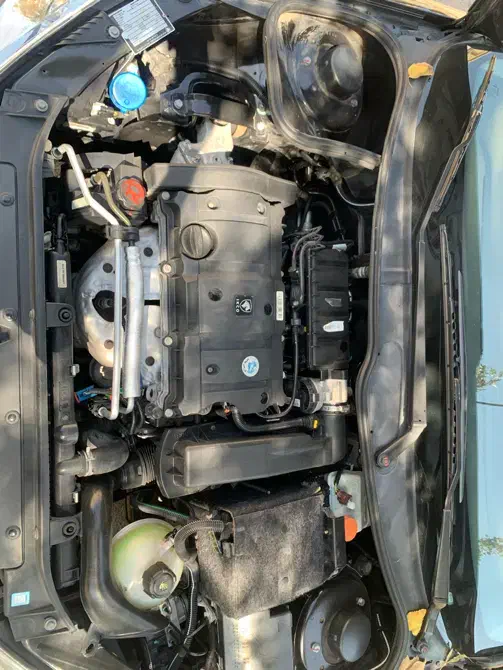 پژو ۲۰۶ صندوق دار v8 - 1400