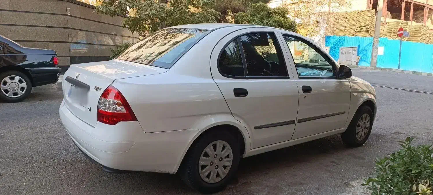 تیبا صندوق دار SX - 1399