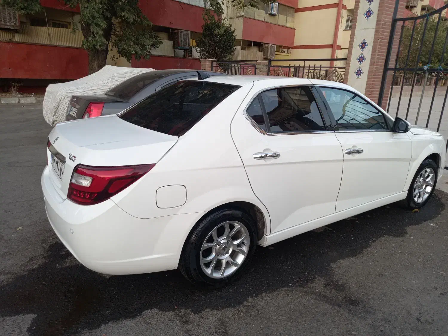 دنا پلاس تیپ ۲ سانروف ۴ ایربگ - 1402