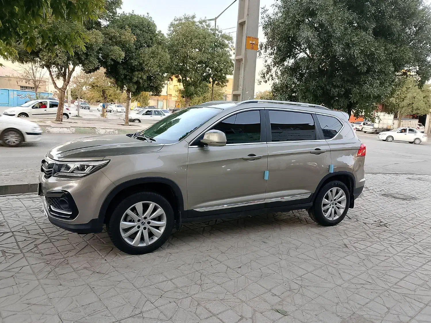 فردا SX5 اتوماتیک - 1401