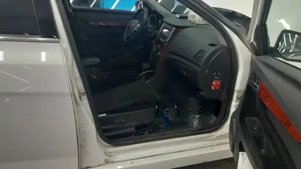 دنا پلاس توربو اتوماتیک - 1401