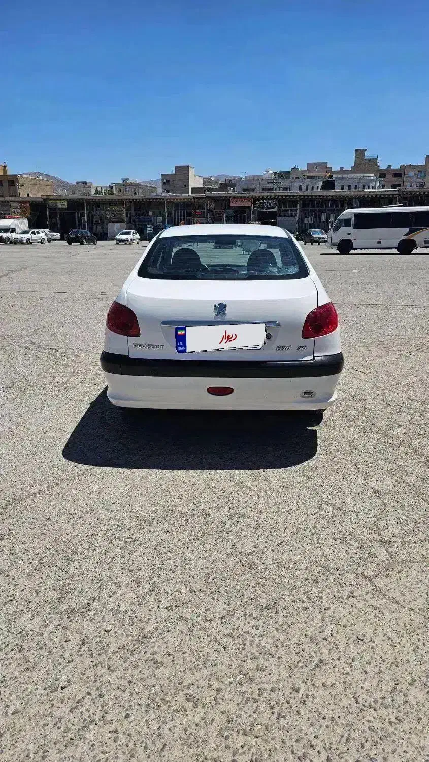 پژو ۲۰۶ صندوق دار v8 - 1397