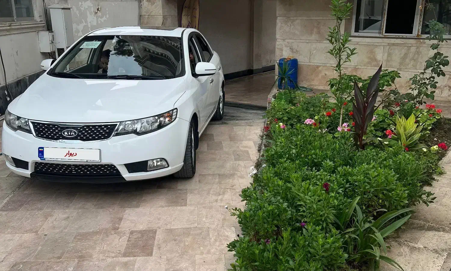 خودرو کیا، سراتو مونتاژ آگهی ann_20963974