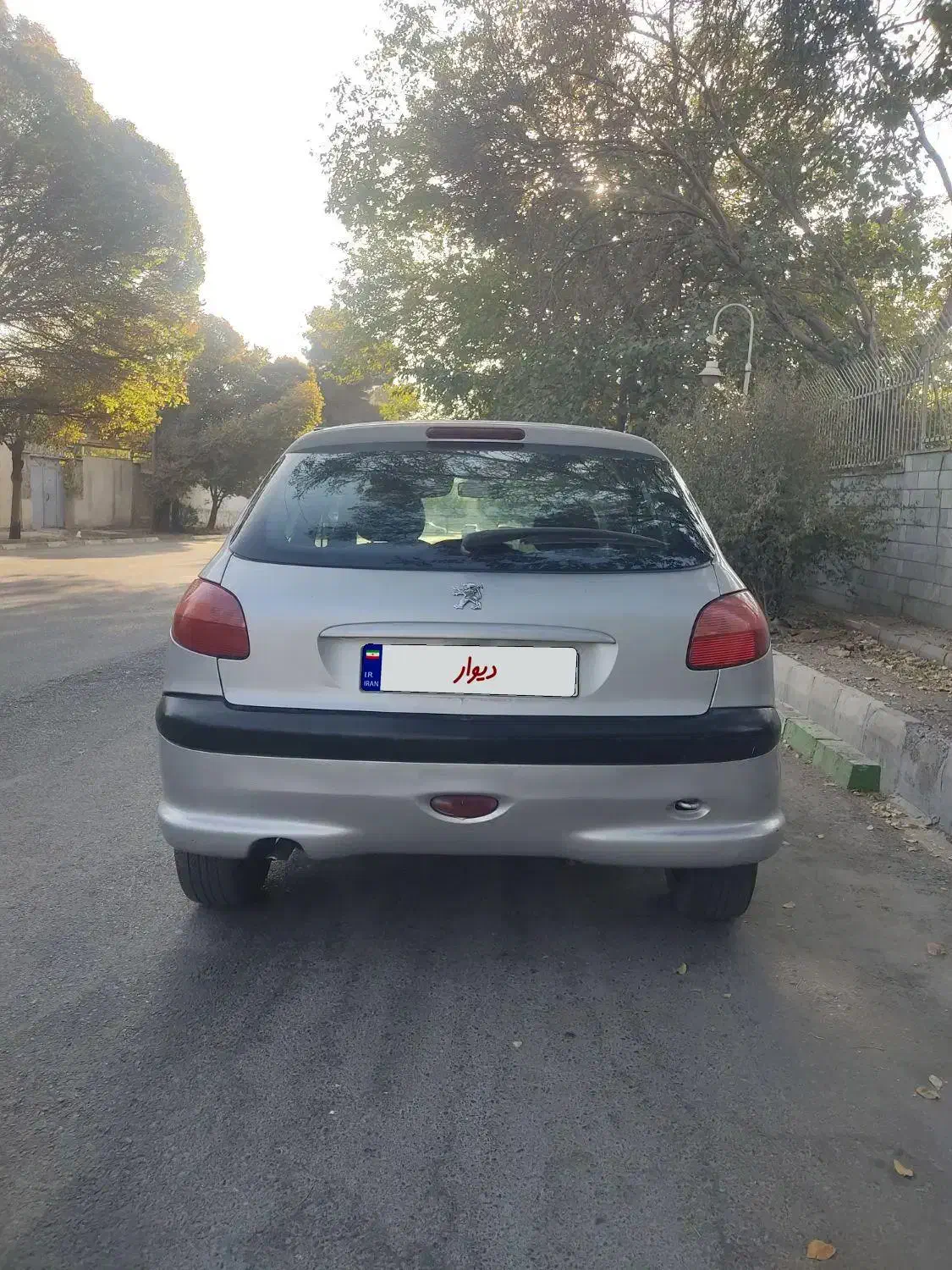 پژو 206 تیپ 3 - 1385