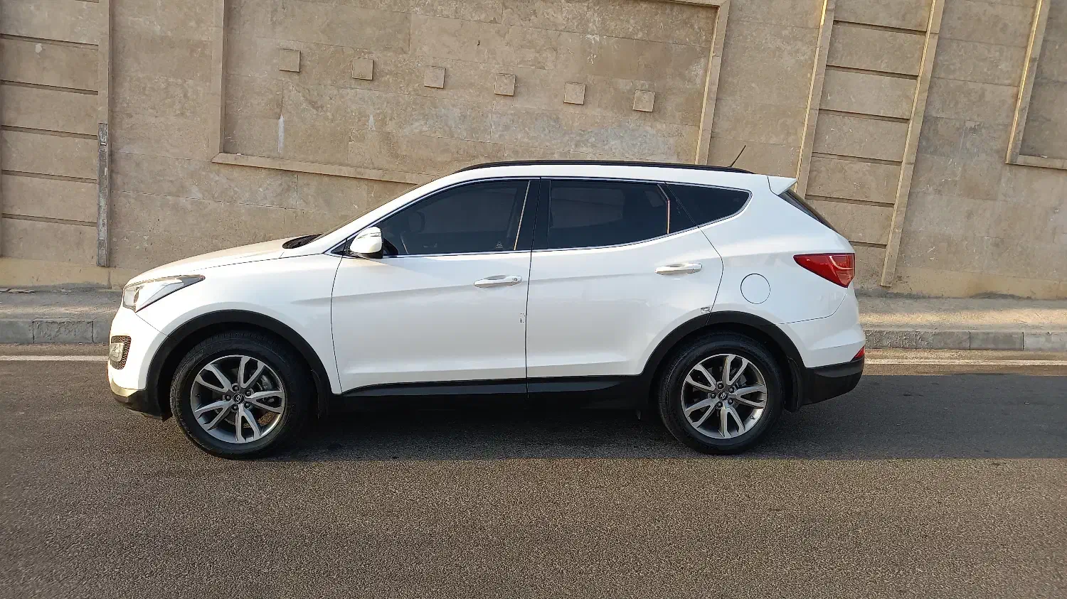 هیوندای سانتافه جی‌ال‌اس ۲.۴ GDI دو دیفرانسیل - 2014