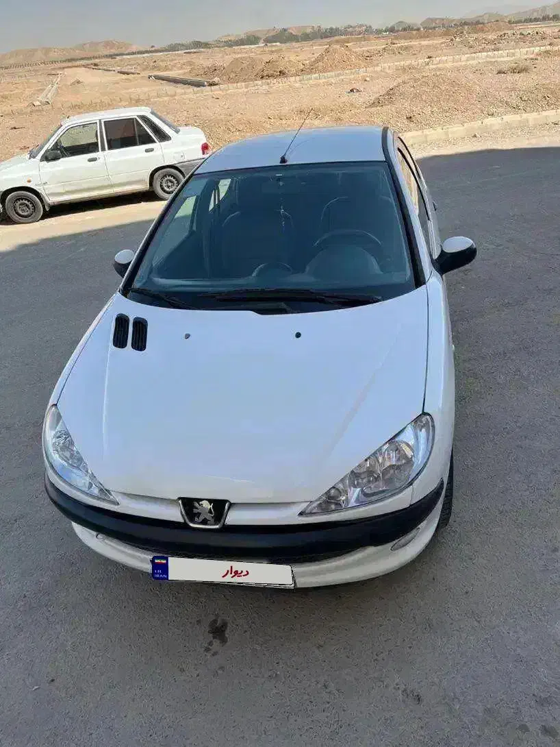پژو ۲۰۶ صندوق دار v8 - 1396