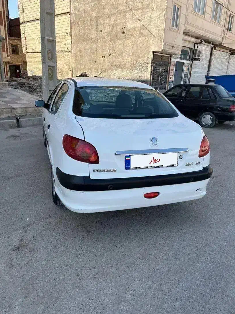 پژو ۲۰۶ صندوق دار v8 - 1396