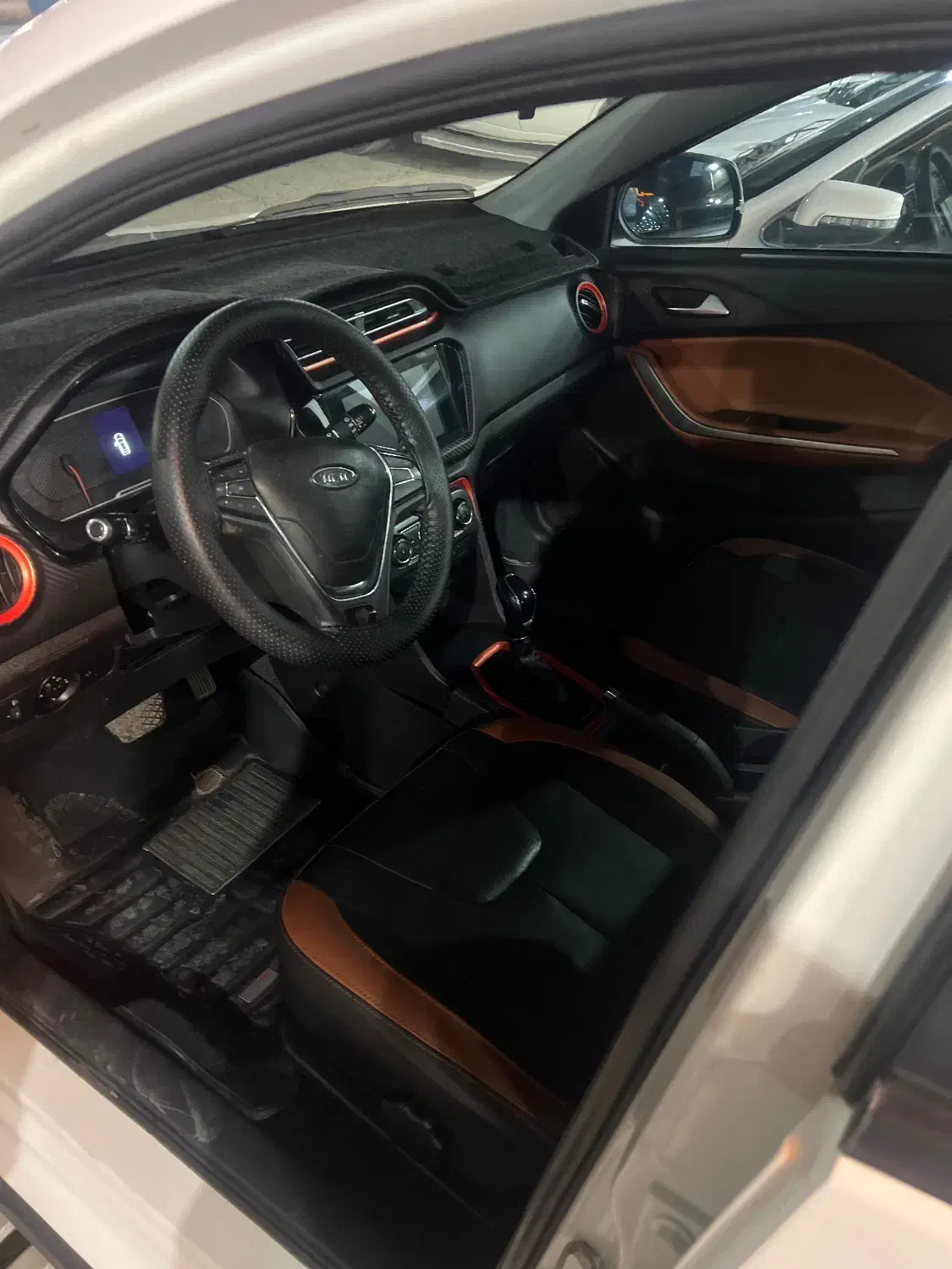 ام وی ام X22 اتوماتیک اسپرت اکسلنت - 1397