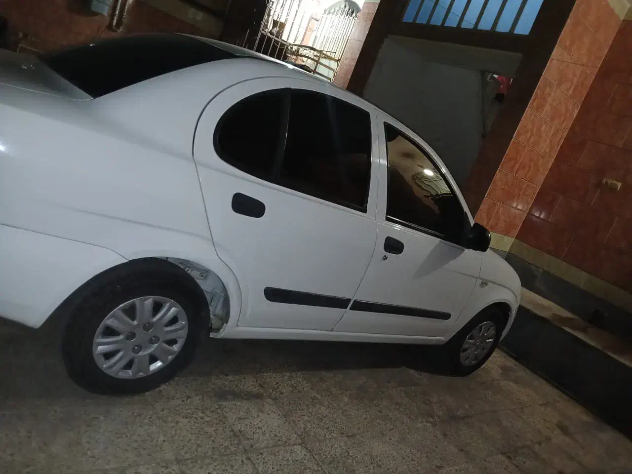 تیبا صندوق دار SX - 1395