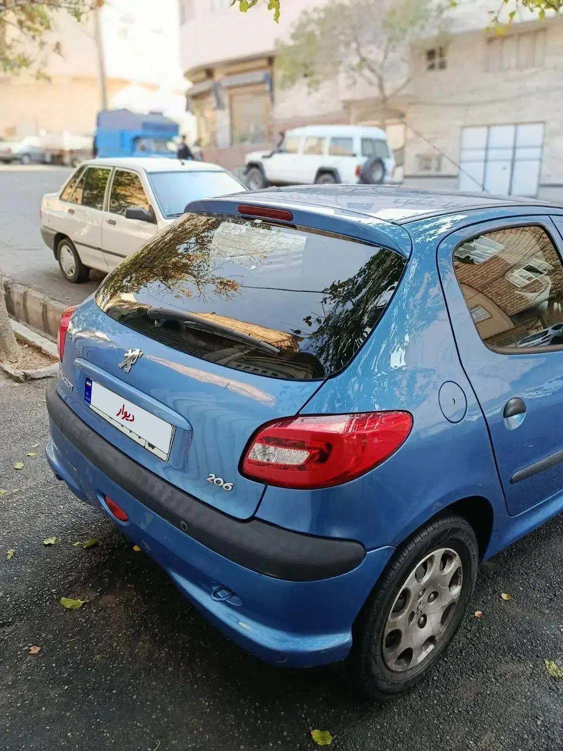 پژو 206 تیپ 5 - 1396