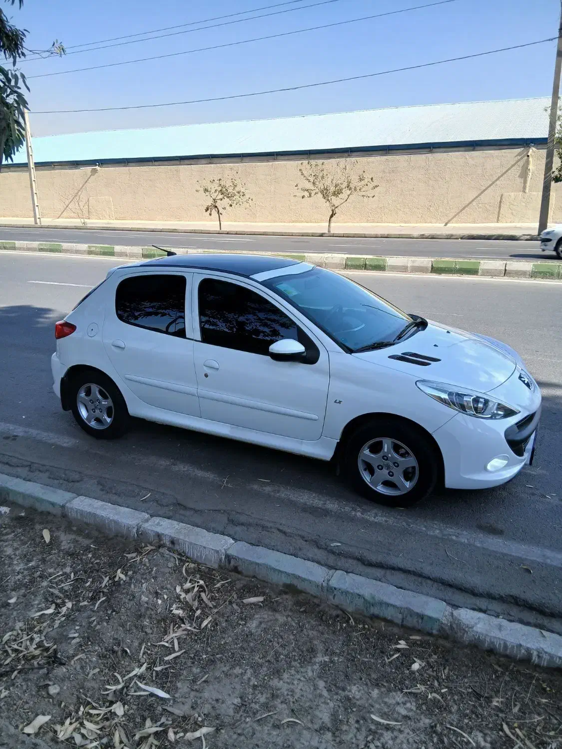 پژو 207 پانوراما دنده‌ای - 1400