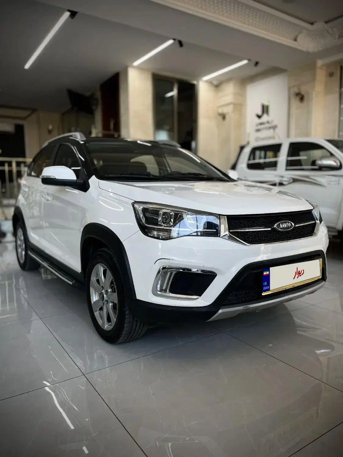 خودرو ام وی ام، X22 آگهی ann_20965056