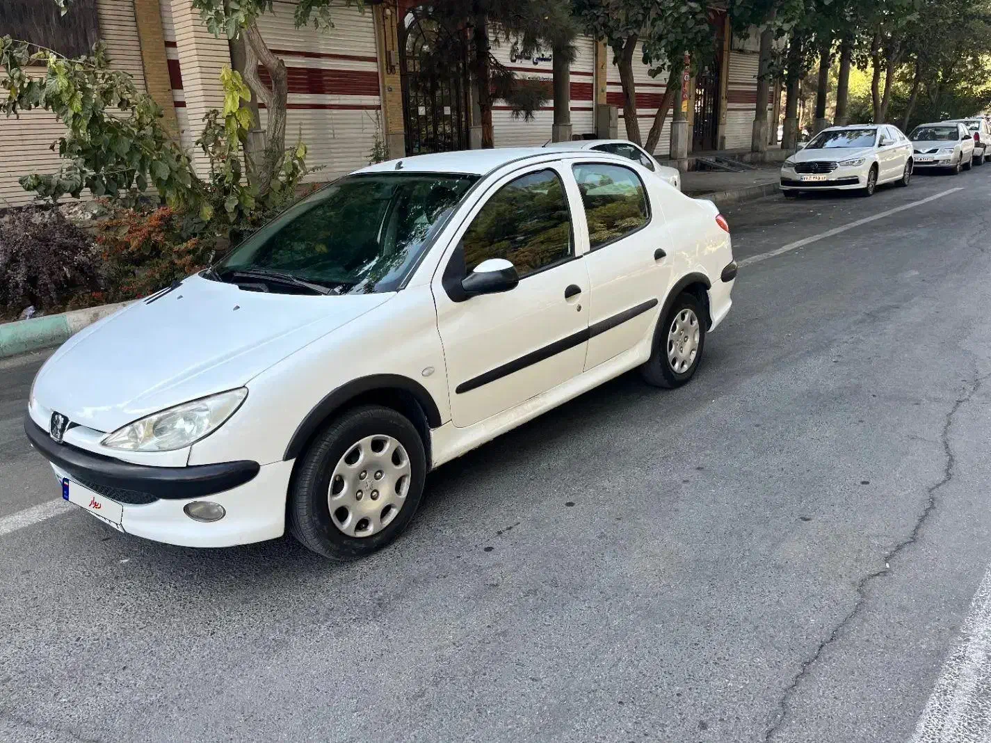 پژو ۲۰۶ صندوق دار v8 - 1392