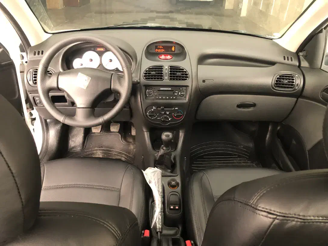 پژو 206 تیپ 3 - 1401