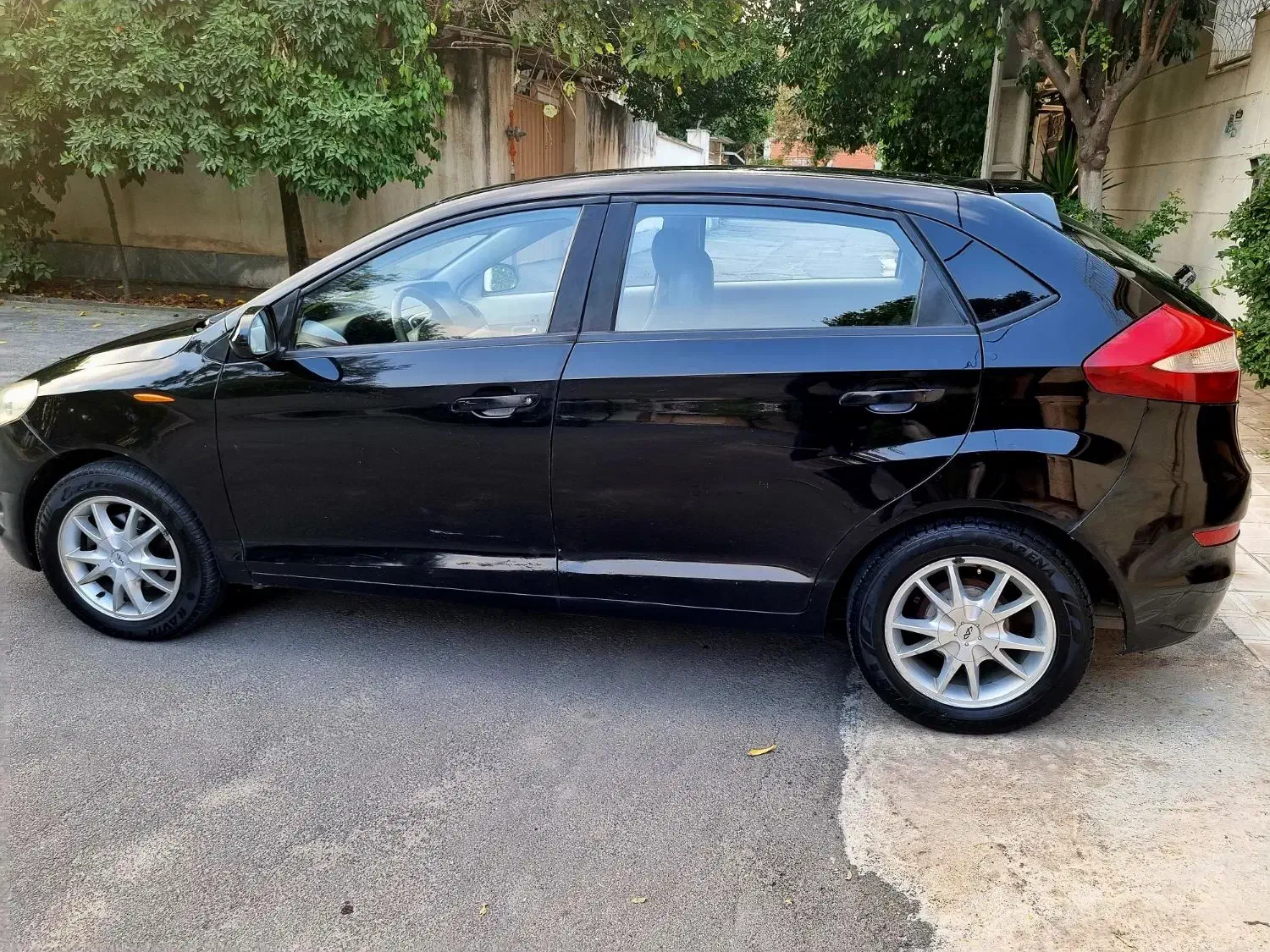 ام وی ام 315 هاچ بک ساده دنده ای - 1391