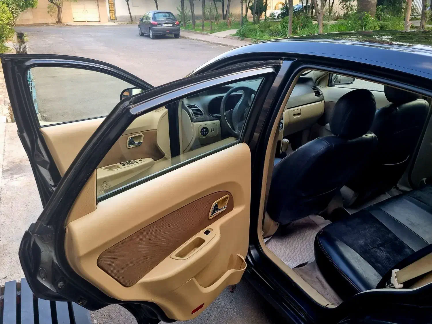 ام وی ام 315 هاچ بک ساده دنده ای - 1391