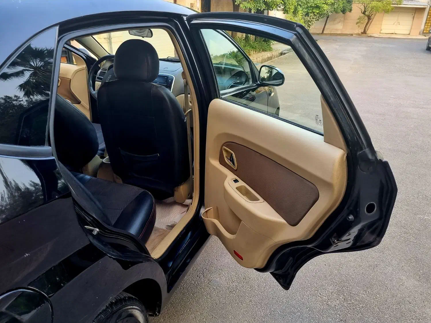 ام وی ام 315 هاچ بک ساده دنده ای - 1391