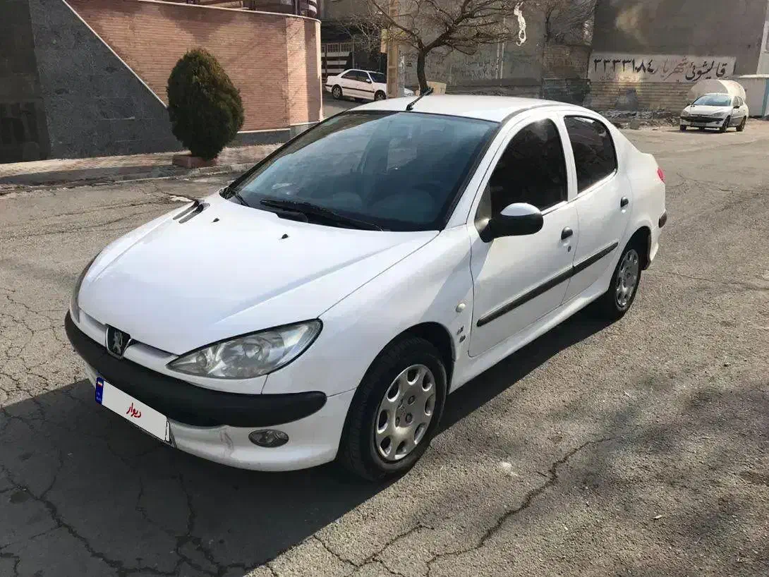 پژو ۲۰۶ صندوق دار v8 - 1394