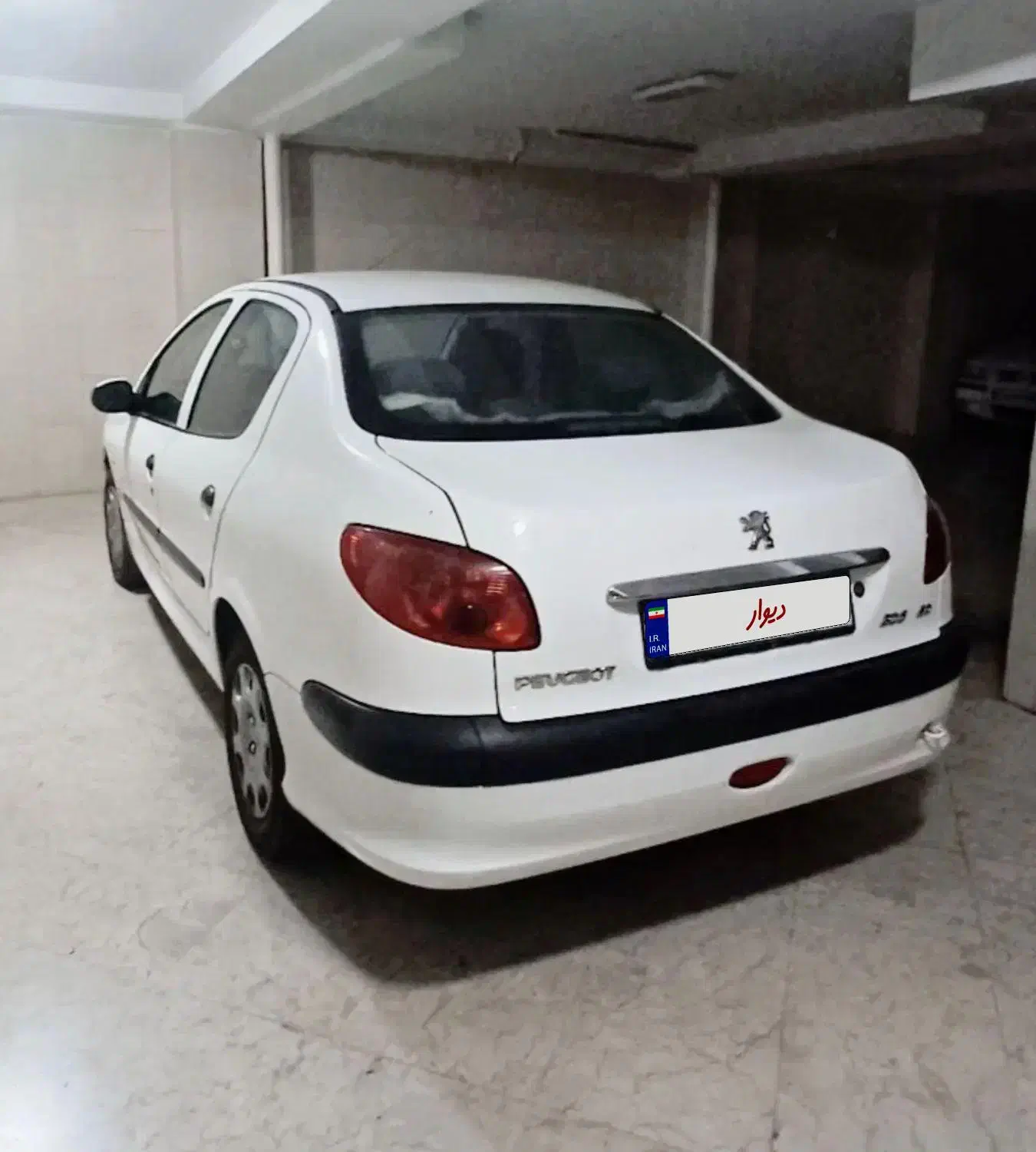 پژو ۲۰۶ صندوق دار v8 - 1397