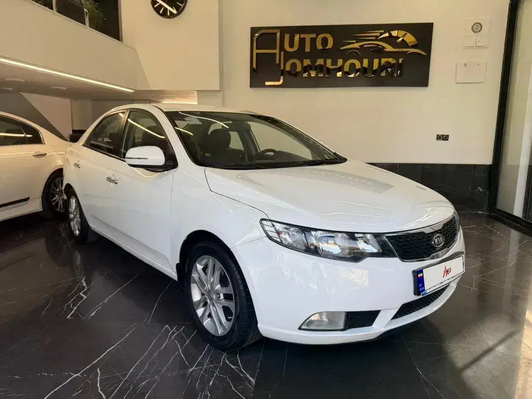 خودرو کیا، سراتو مونتاژ آگهی ann_20965693