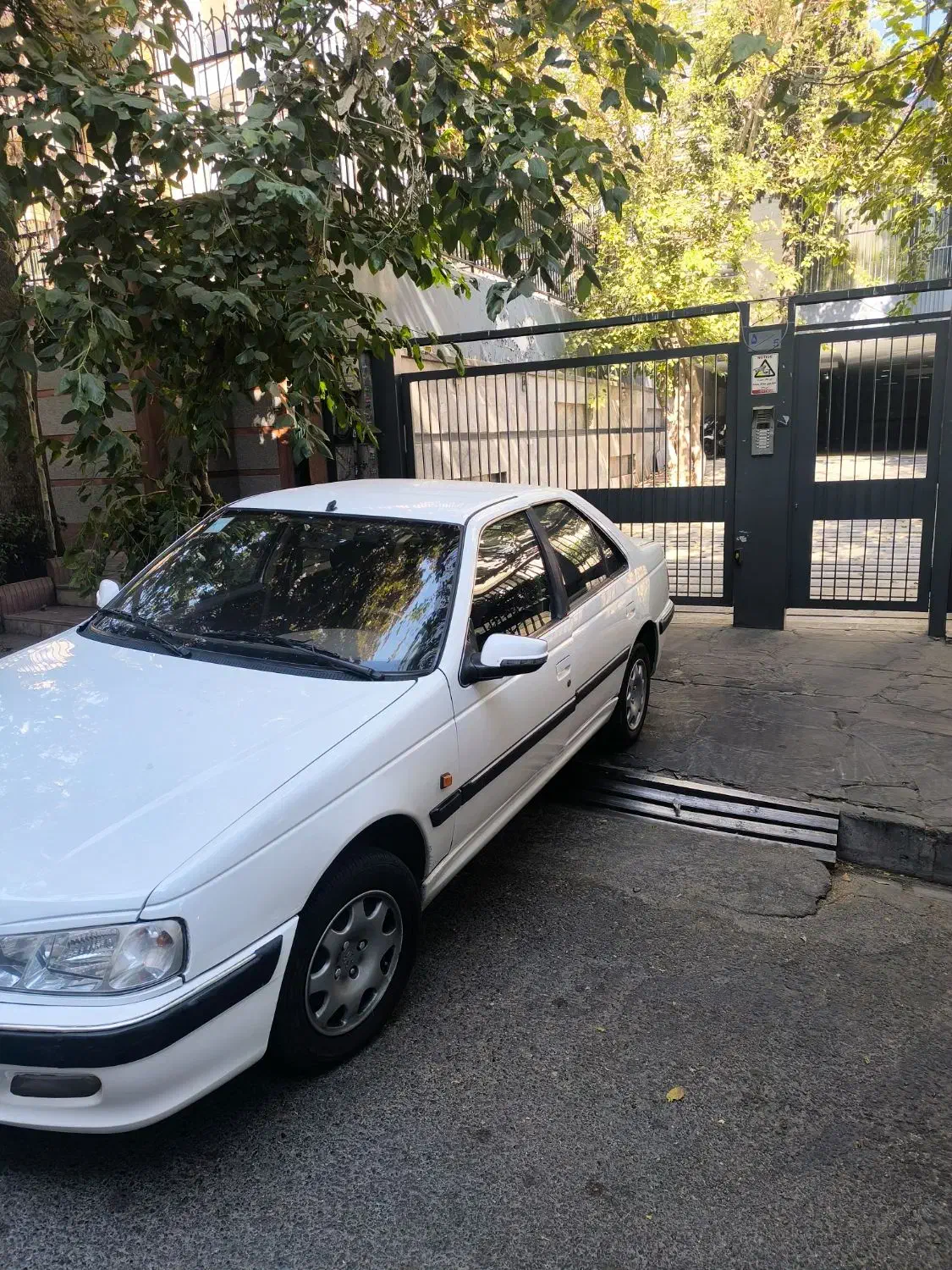 پژو پارس سال - 1392