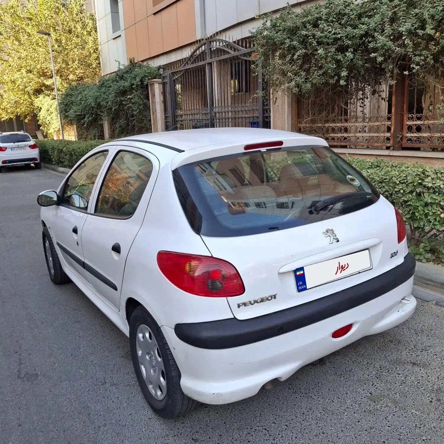 پژو 206 تیپ 5 - 1395