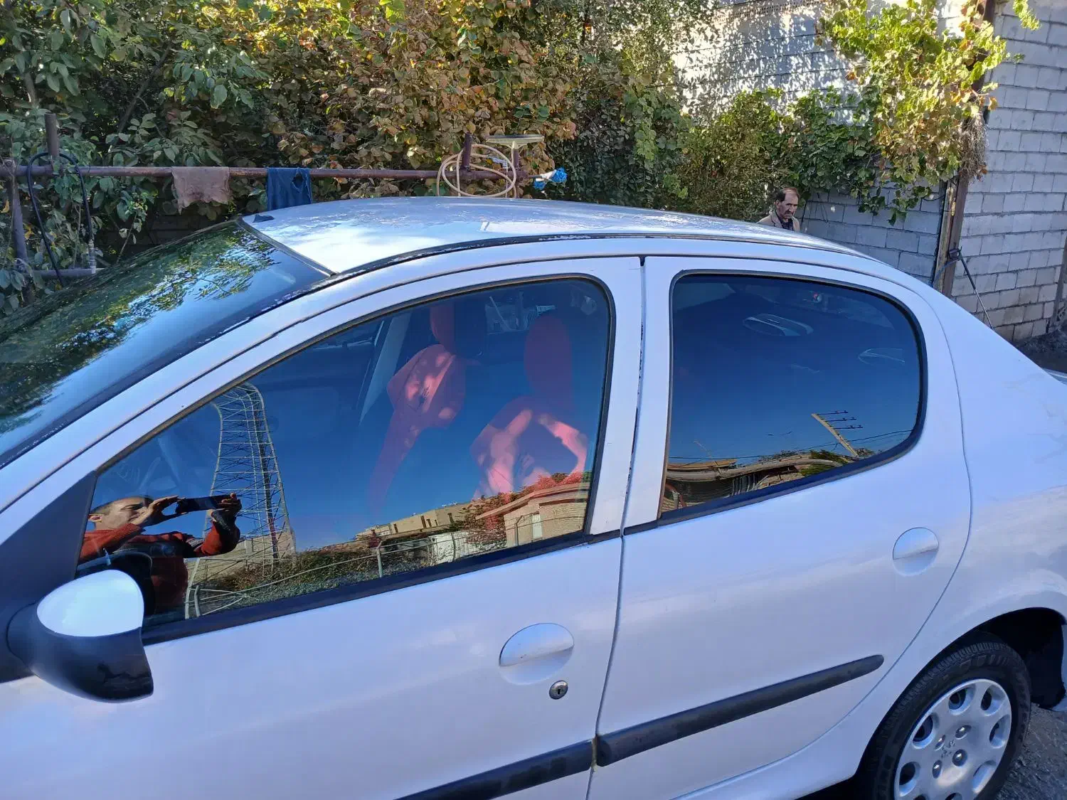 پژو ۲۰۶ صندوق دار v20 - 1386