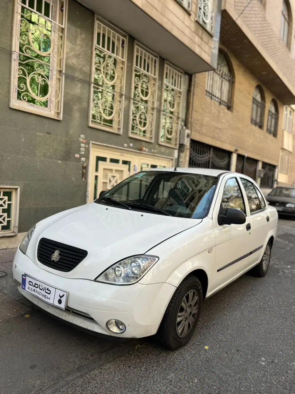 تیبا صندوق دار SX - 1400