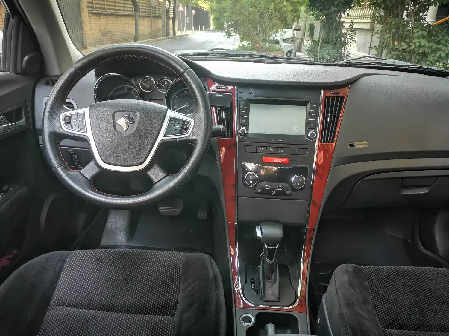 دنا پلاس توربو اتوماتیک - 1402