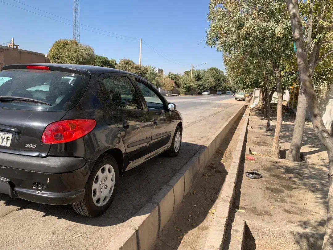 پژو 206 تیپ 2 - 1382