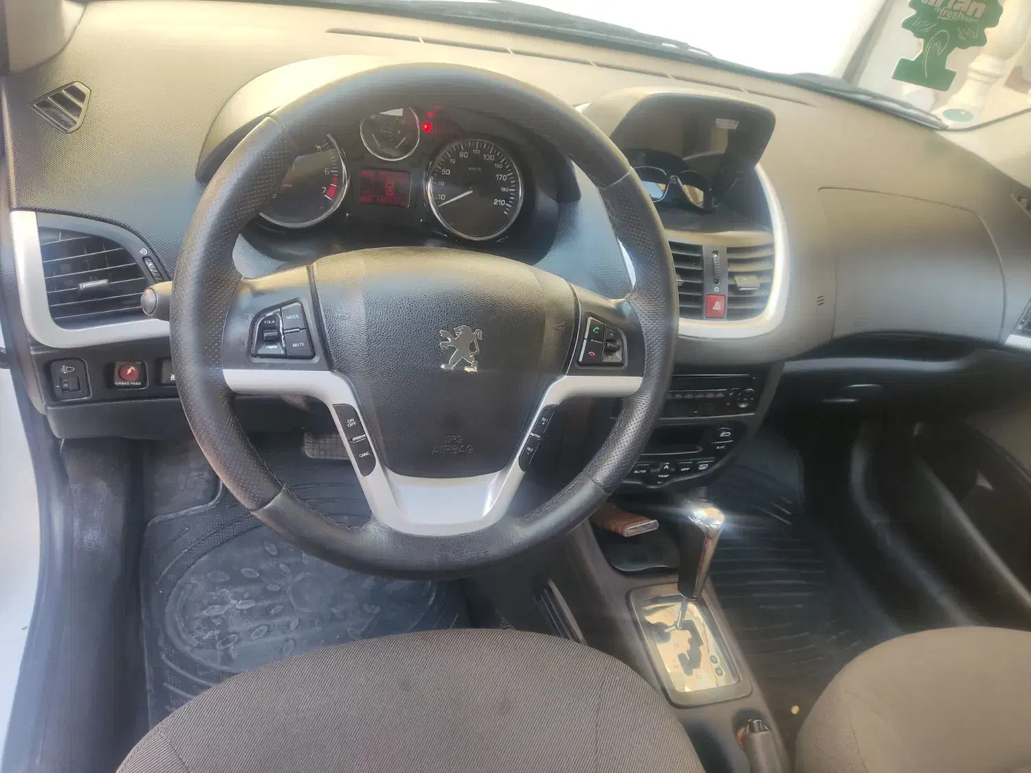 پژو 207 اتوماتیک TU5P - 1402