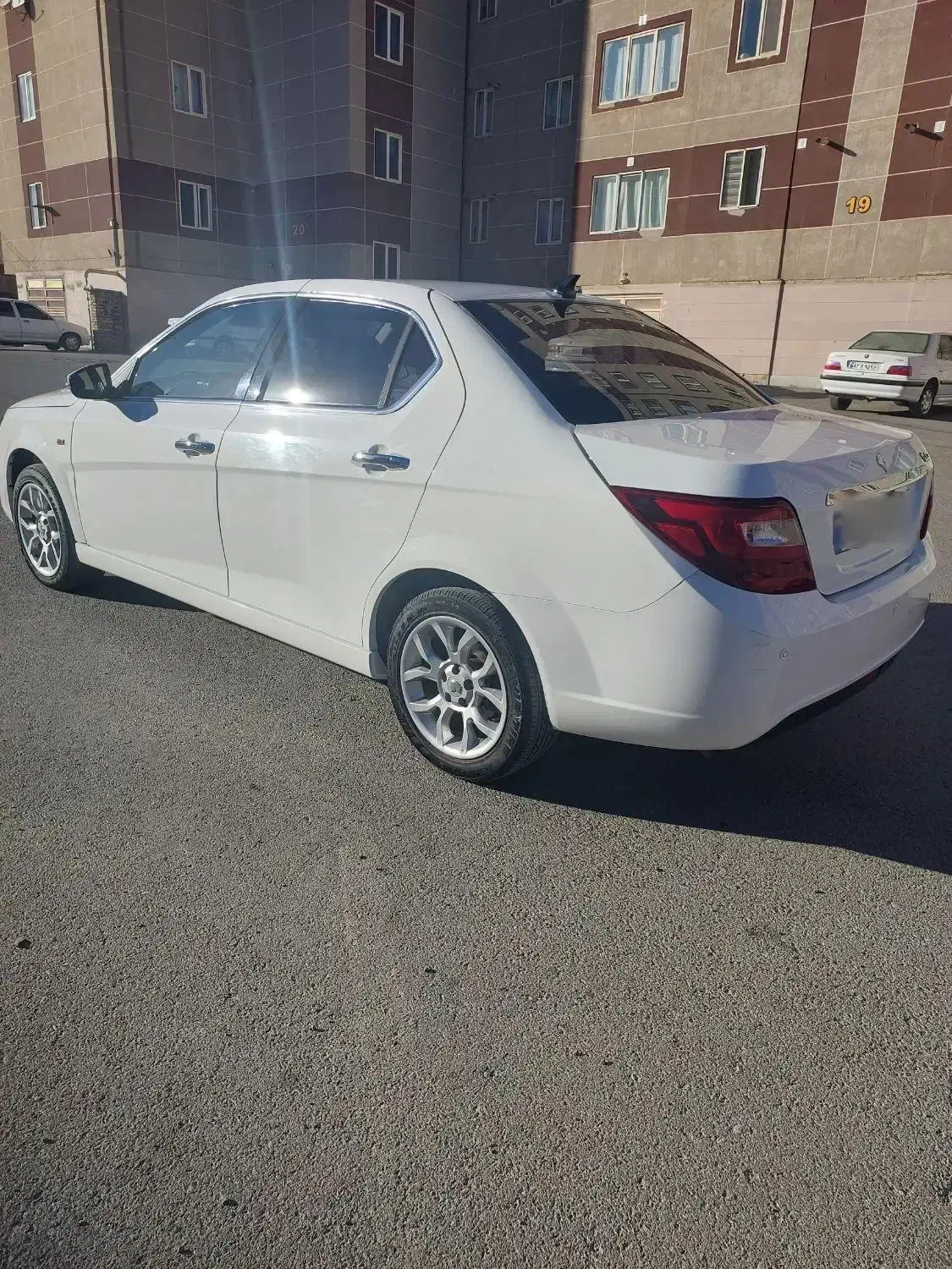 دنا پلاس توربو اتوماتیک - 1401