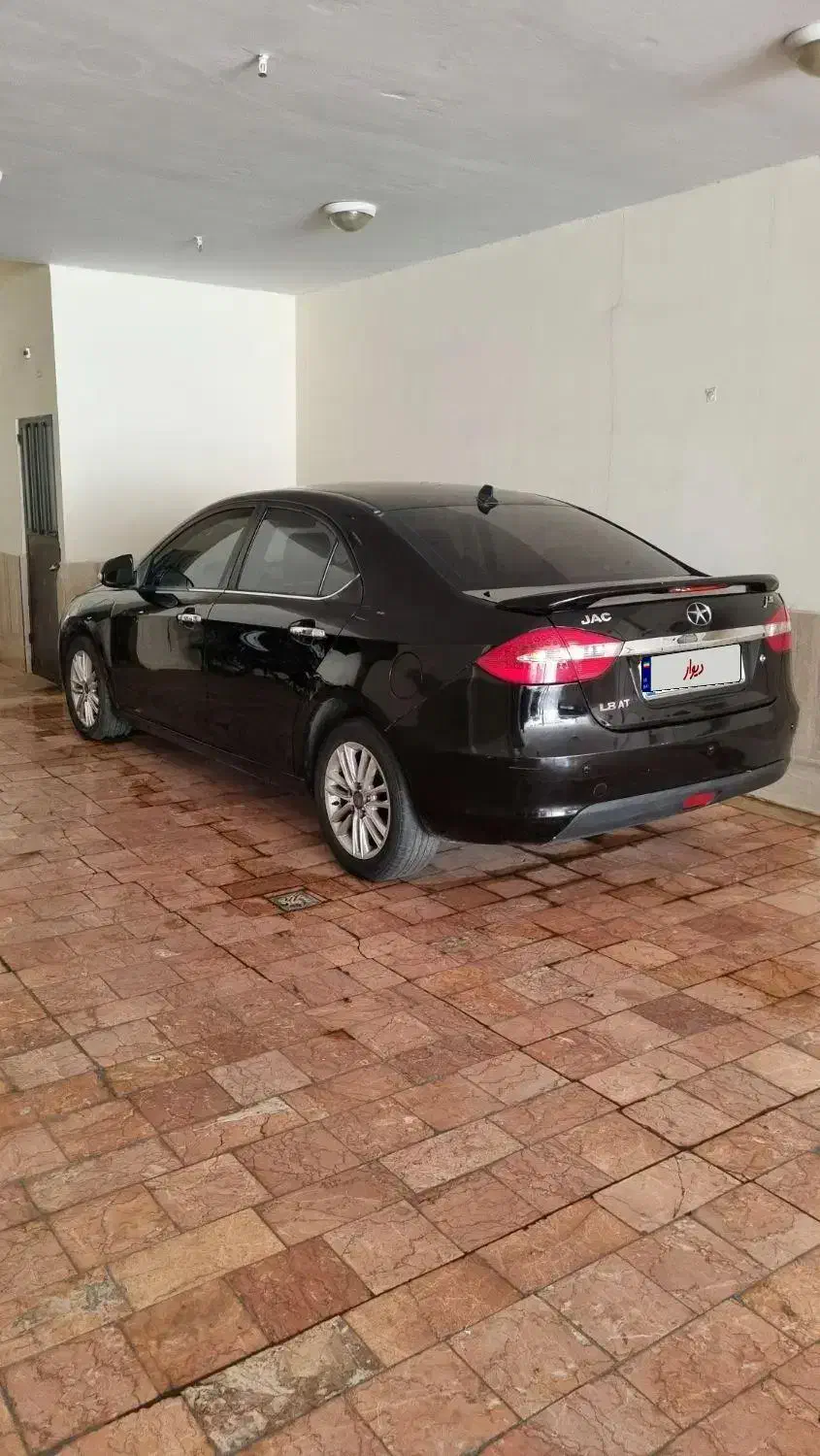 خودرو جک، J5 آگهی ann_20966143