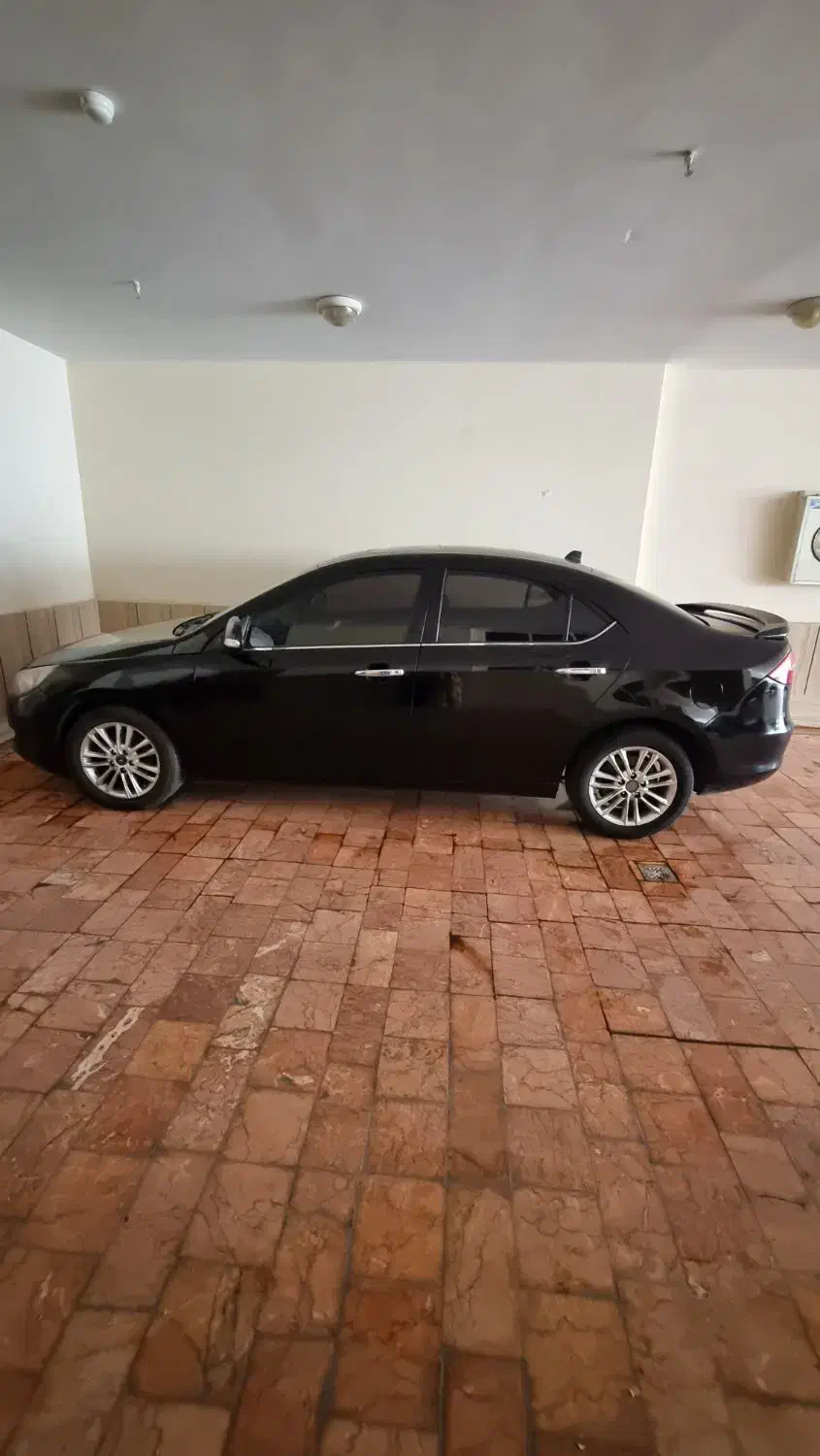 جک J5 اتوماتیک - 1394