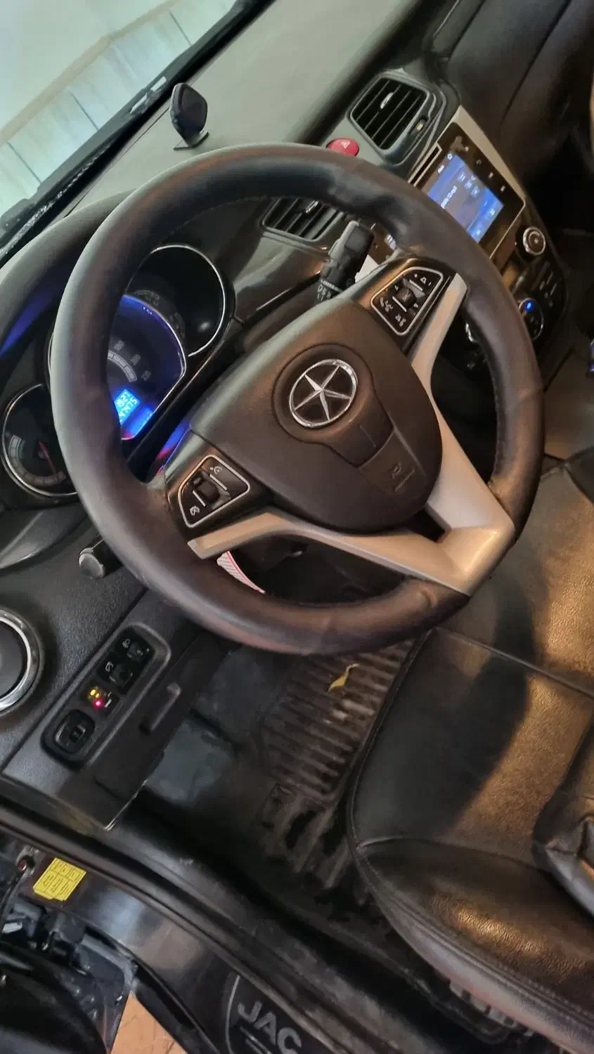 جک J5 اتوماتیک - 1394