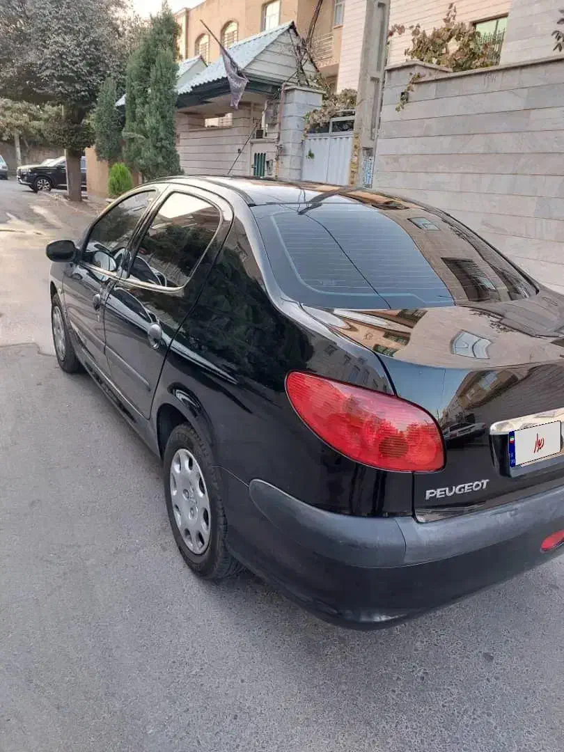 پژو ۲۰۶ صندوق دار v8 - 1394